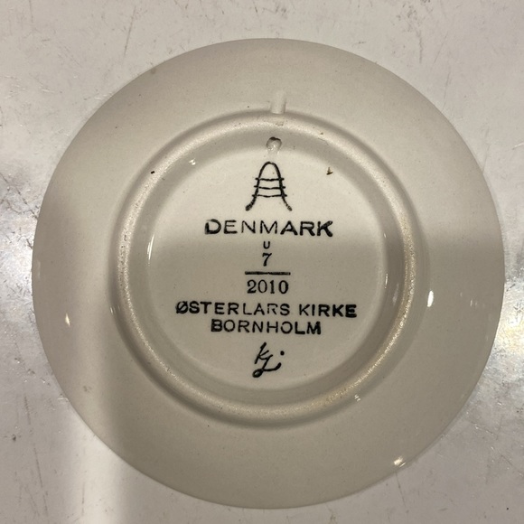 Denmark 3 1/4” Plates - Set of 4 - Picture 9 of 9